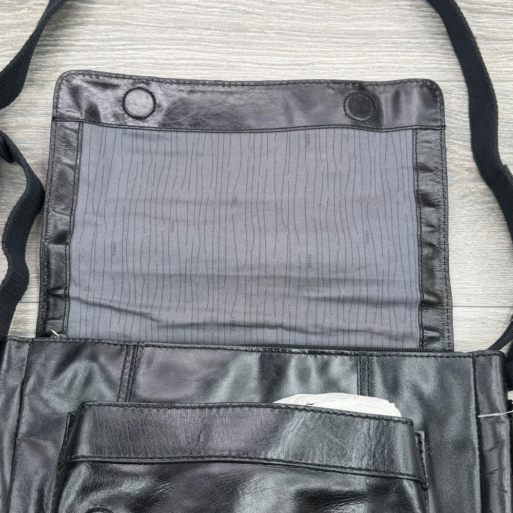 Fossil Grant Commuter Messenger Bag MBG1243001 Black Leather Shoulder Crossbody